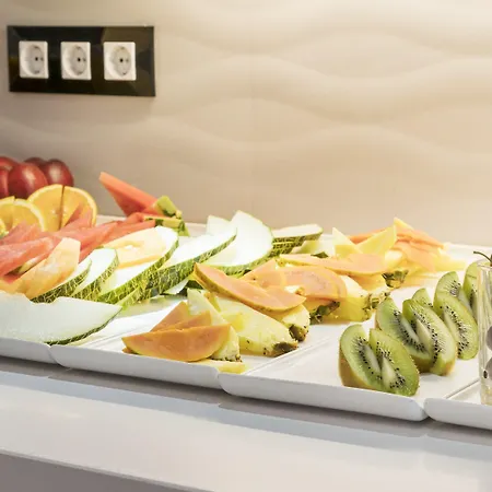 Hotel Ilunion Romareda