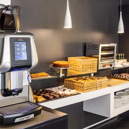 Hotel Ilunion Romareda Zaragoza