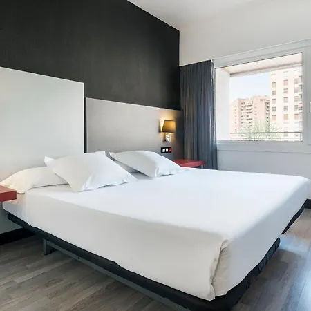 Hotel Ilunion Romareda Zaragoza