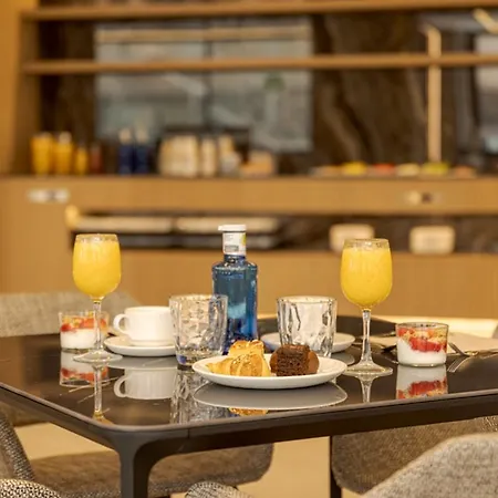 Hotel Ilunion Romareda Zaragoza