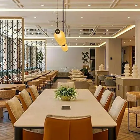 Ilunion Romareda Hotel 4*