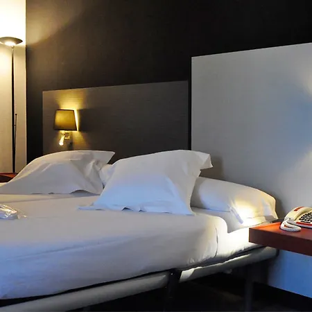 Hotel Ilunion Romareda Zaragoza