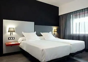 Ilunion Romareda Hotel Saragoça