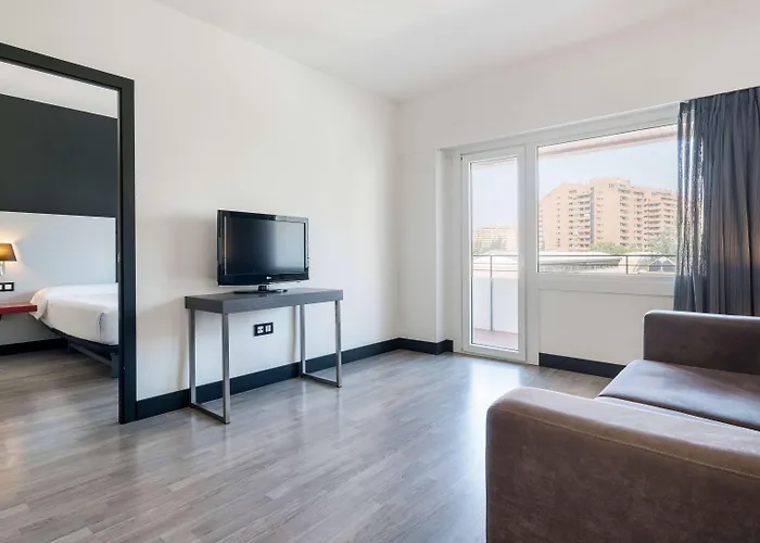 Ilunion Romareda Hotell