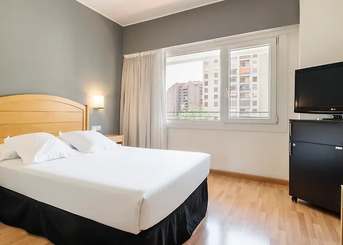 Ilunion Romareda Hotell